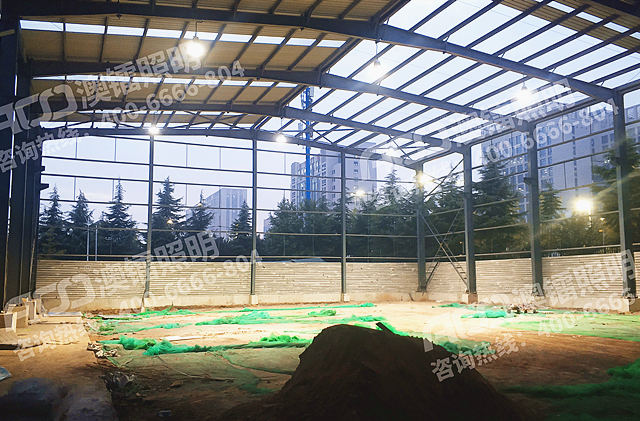 鋼結(jié)構(gòu)廠(chǎng)房/倉(cāng)庫(kù)用燈案例——led工礦燈